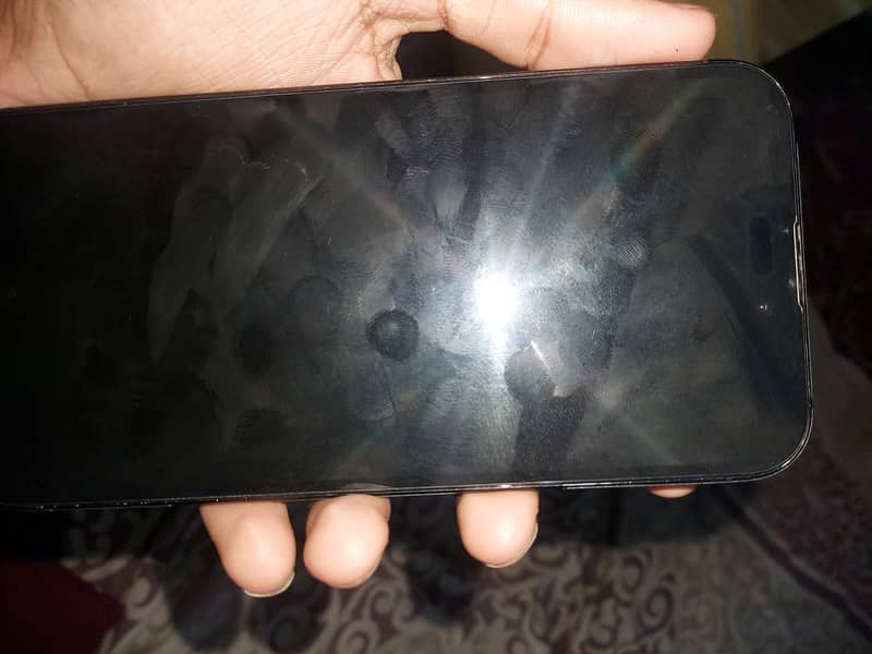 Apple iPhone 16 Plus 1