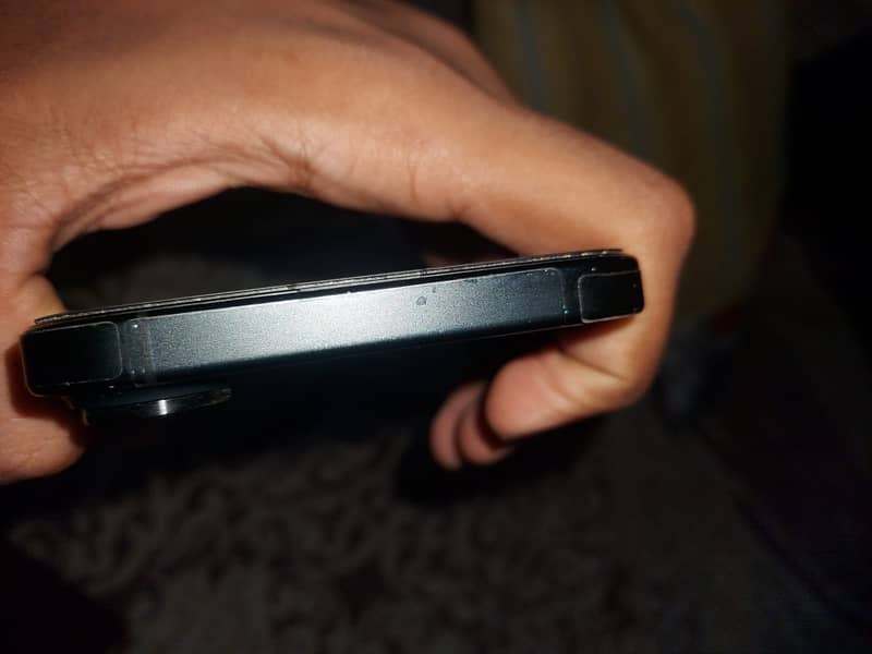 Apple iPhone 16 Plus 2