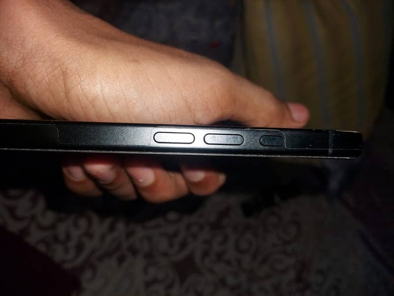 Apple iPhone 16 Plus 3