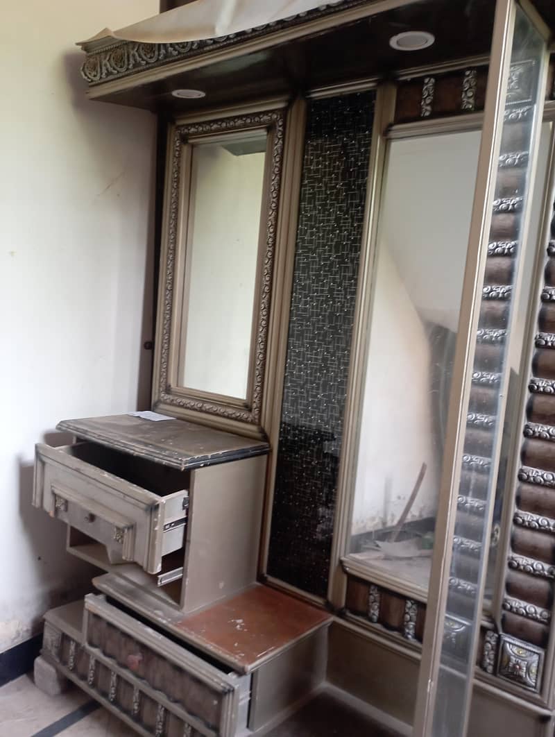 Singhar table or Dressing table 1