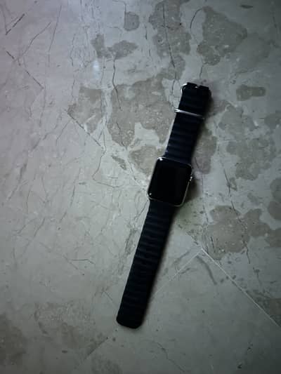 Apple Watch Series 3 stainless steel look like new