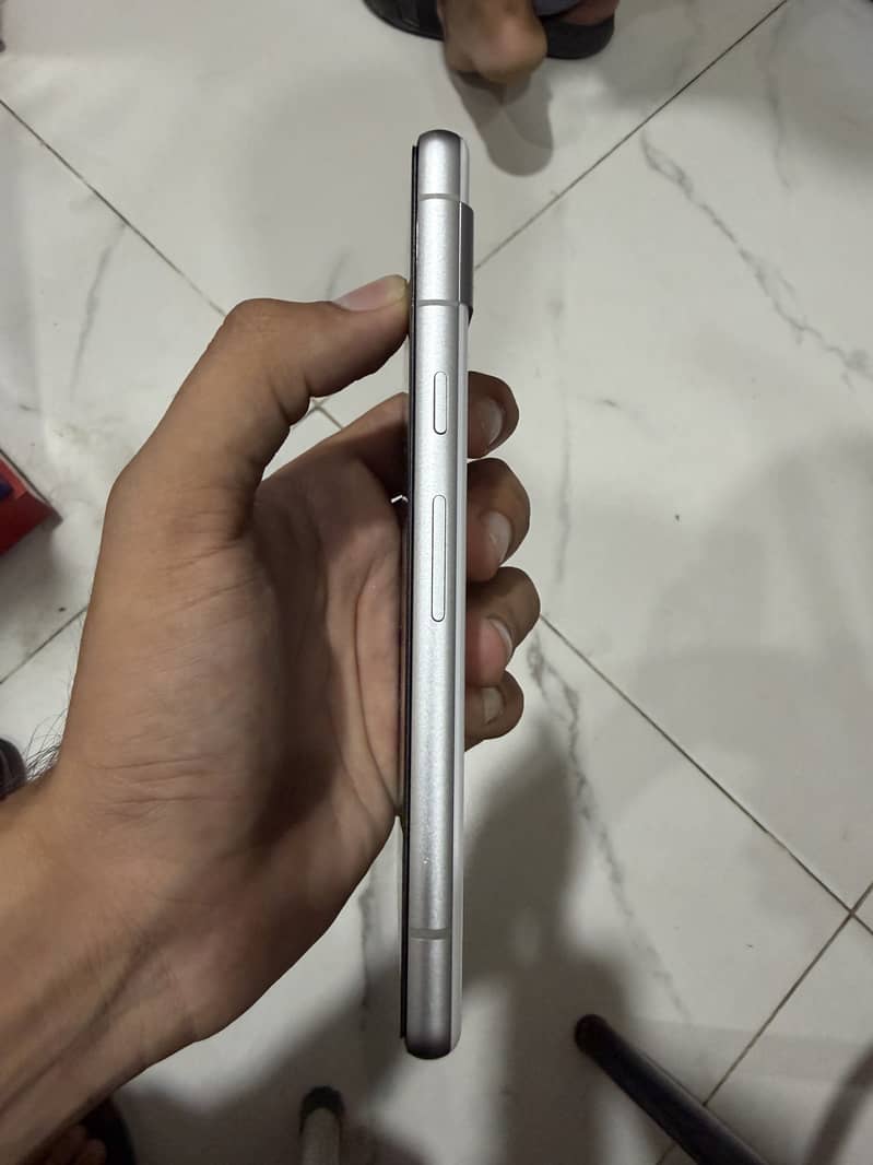 Google Pixel 7a 3