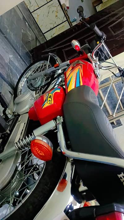 Honda CG 125 Red 2025