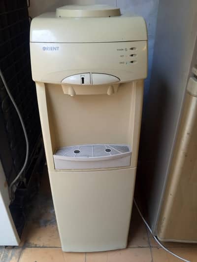 ORIENT WATER DISPENSER