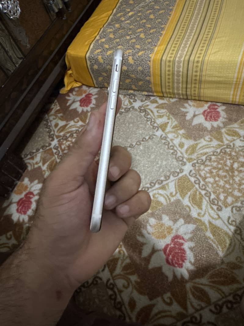 Apple iPhone SE 2
