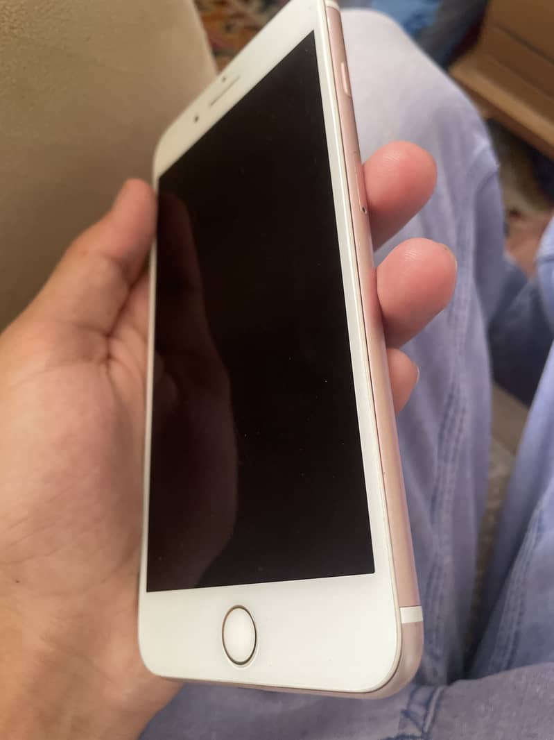 Apple iPhone 7 Plus 1