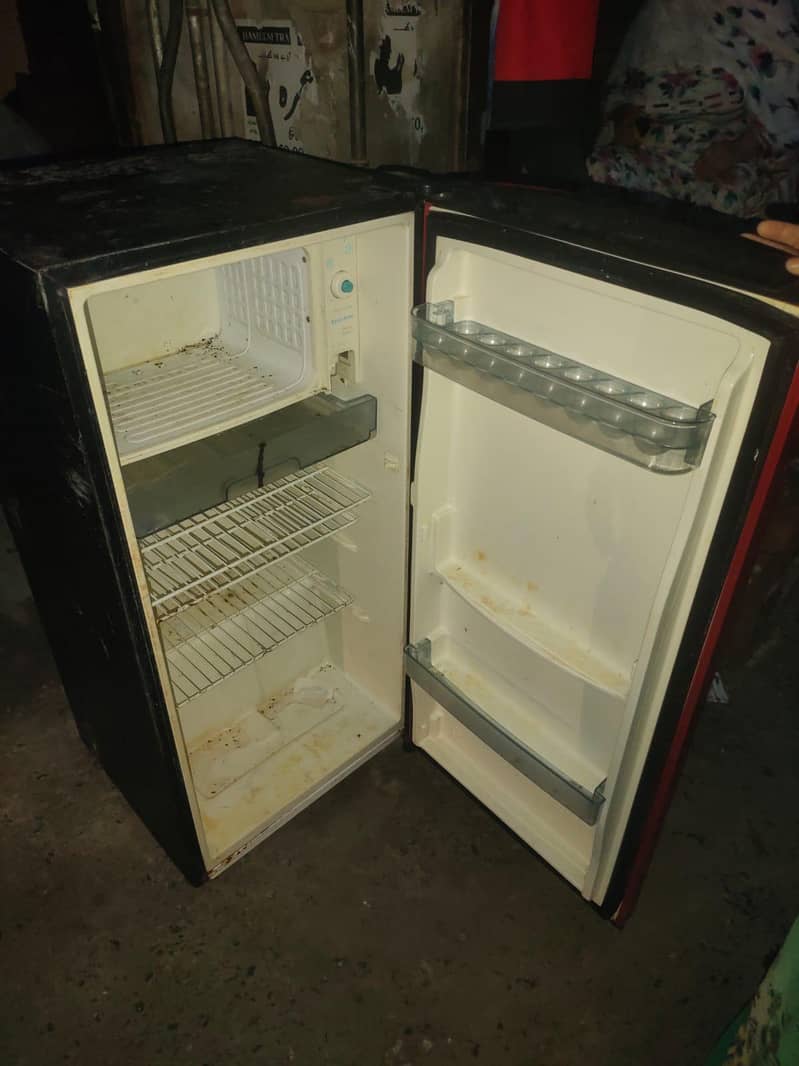 refrigerator 4