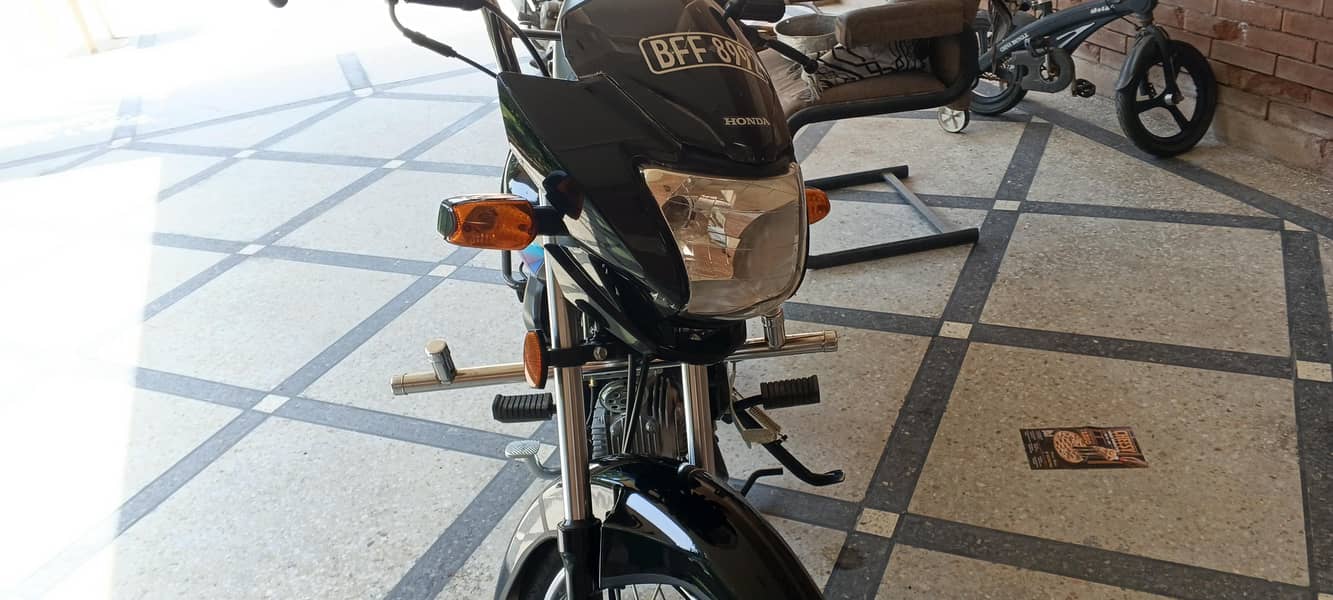 Honda Prioder 5