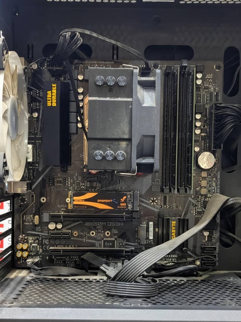 Gaming PC  + Screen + Controller + Setup [Free] 4