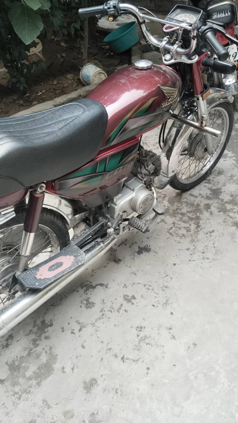 03338445176 7