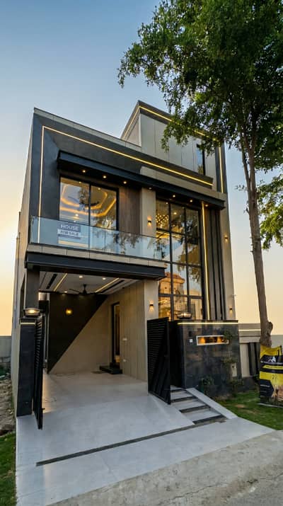 MAGNIFICENT MODERN HOME FOR SALE IN DHA PHASE 9 TOWN