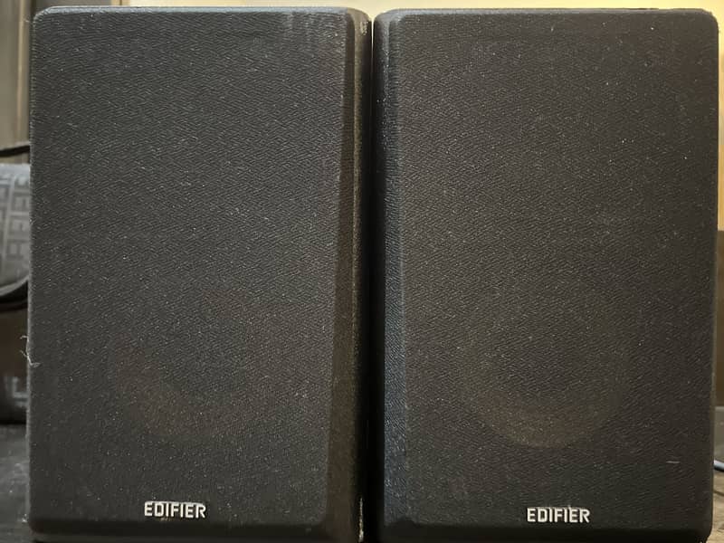 EDIFIER MULTIMEDIA SPEAKERS 1