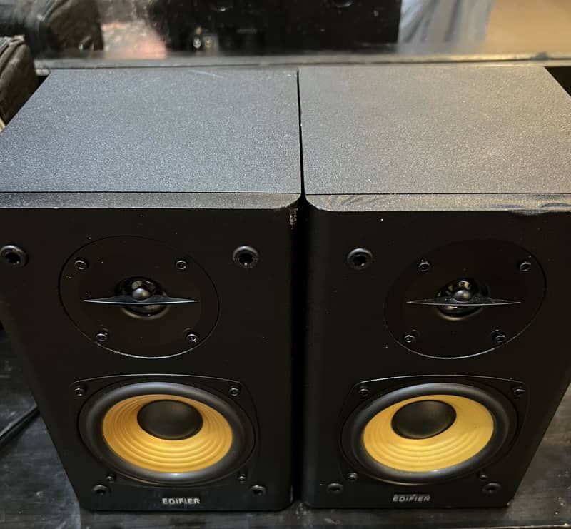 EDIFIER MULTIMEDIA SPEAKERS 2