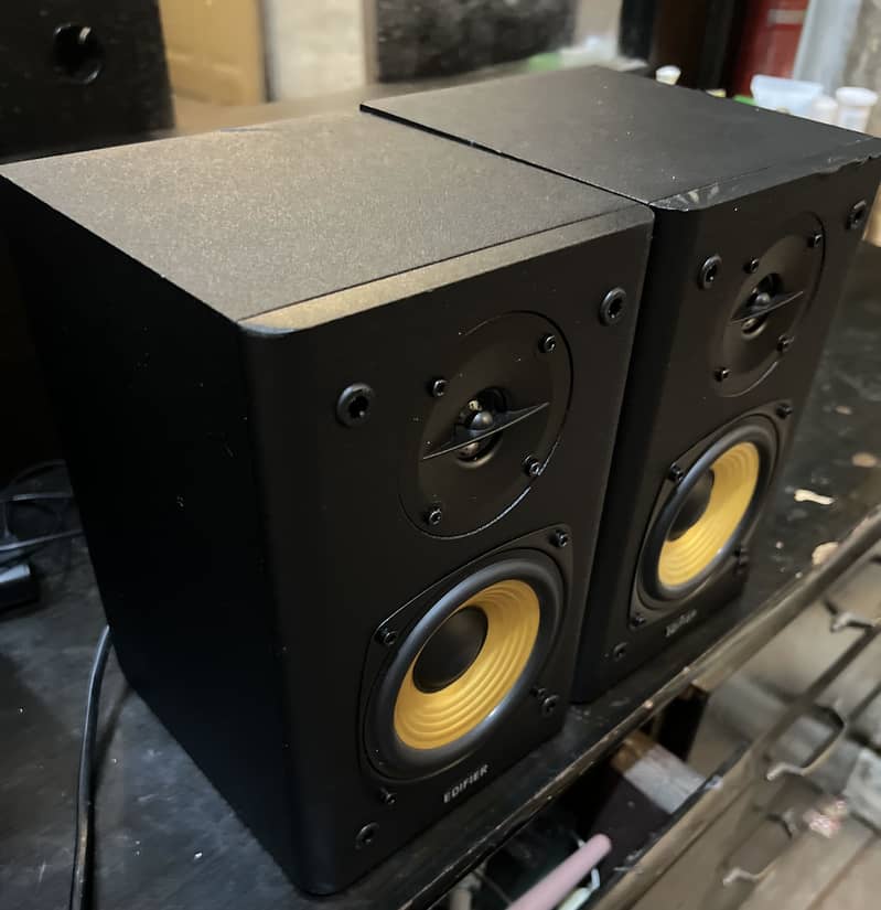EDIFIER MULTIMEDIA SPEAKERS 3