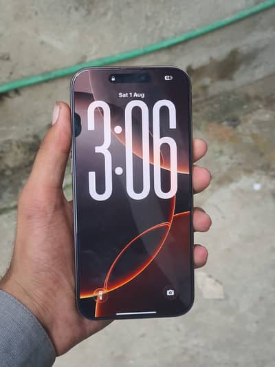 Apple iPhone 16 Pro Max display dot                  14 15 17