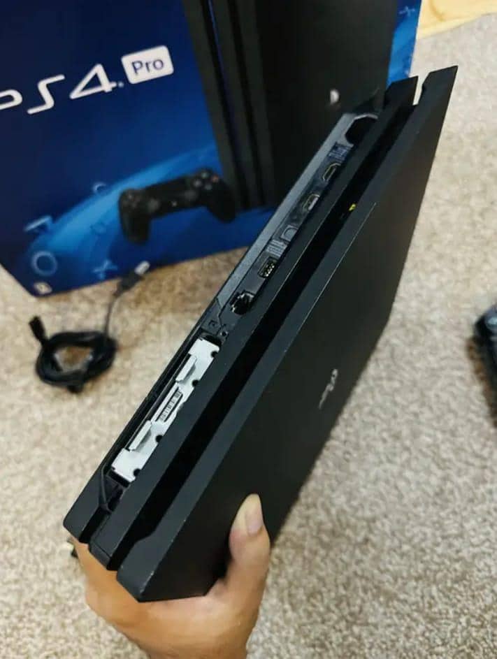 ps4 pro 3