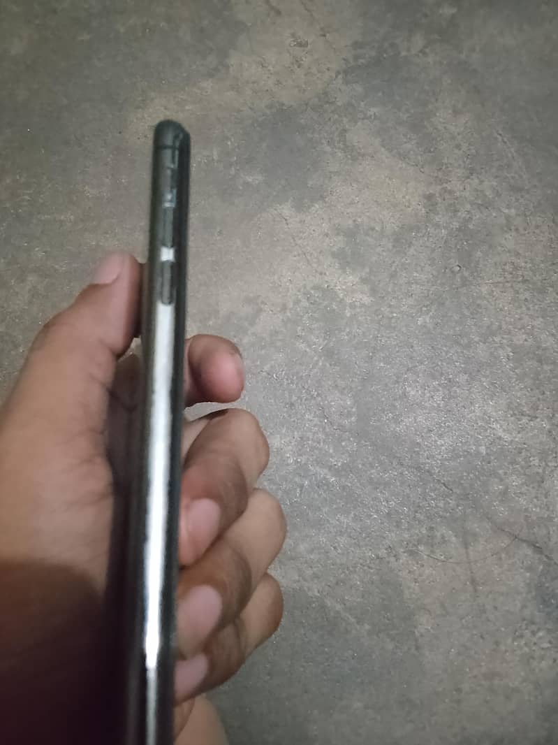 Apple iPhone X 1