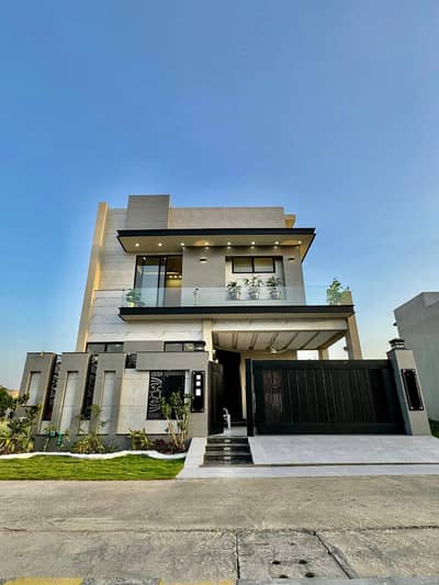 PRESTIGIOUS MODERN HOUSE FOR SALE IN DHA PHASE 9 TOWN