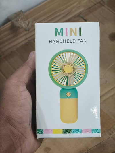 Mini Handheld Rechargeable Fan