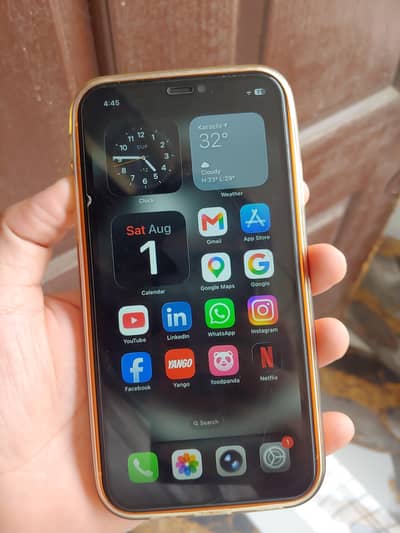 Apple iPhone 11 converted to iphone 17