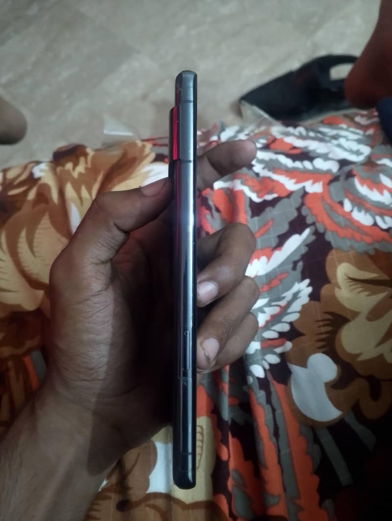 Google Pixel 7 Pro 6