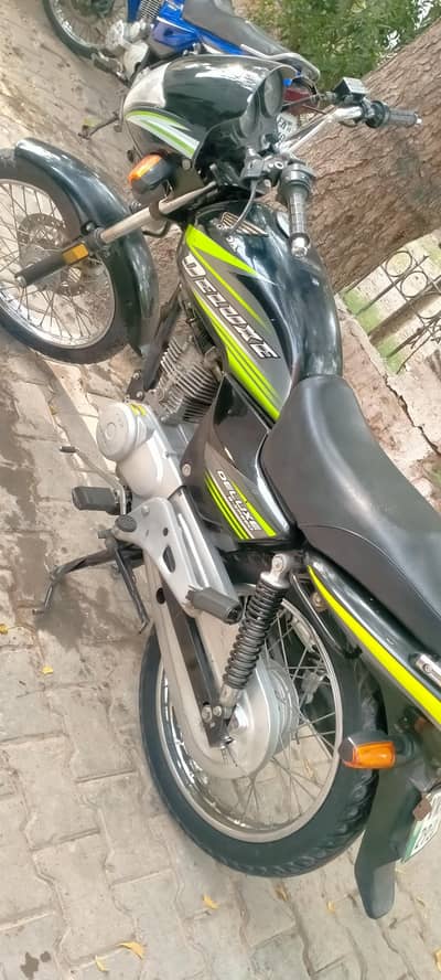 Honda CG 125cc Deluxe 03006333620 is number per rabta kary