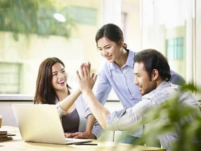 04 Fresh Student Required For Office Work