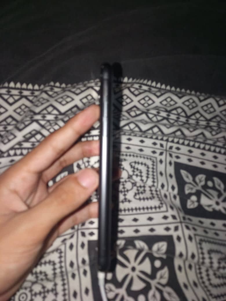 Apple iPhone 11 5