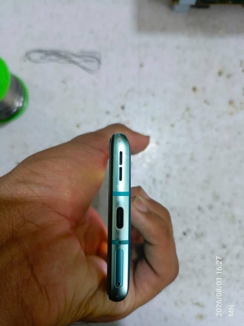 One Plus 8T 3
