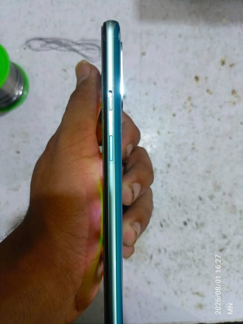 One Plus 8T 6