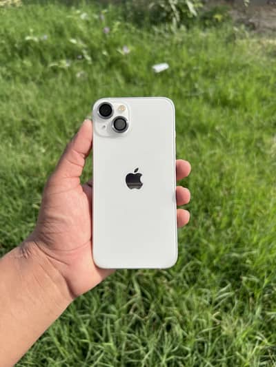 Apple iPhone 13