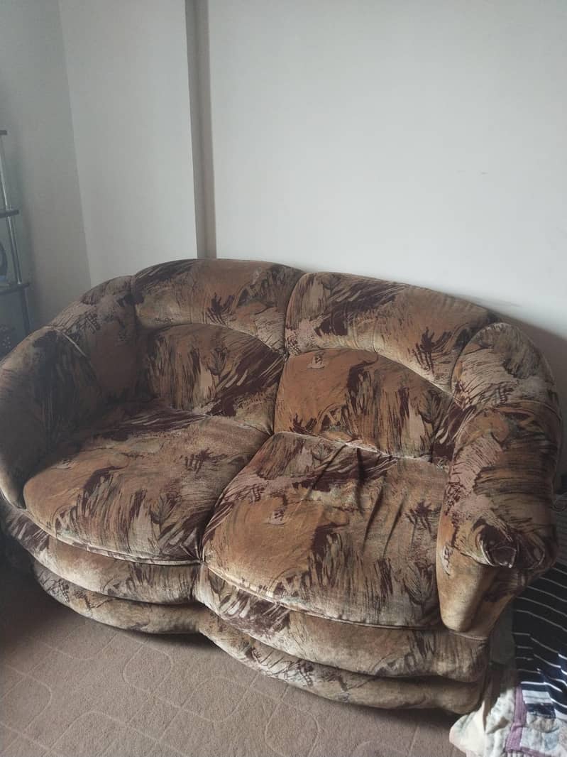 used sofa set 0