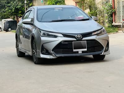 Toyota Corolla Altis Grande 2015