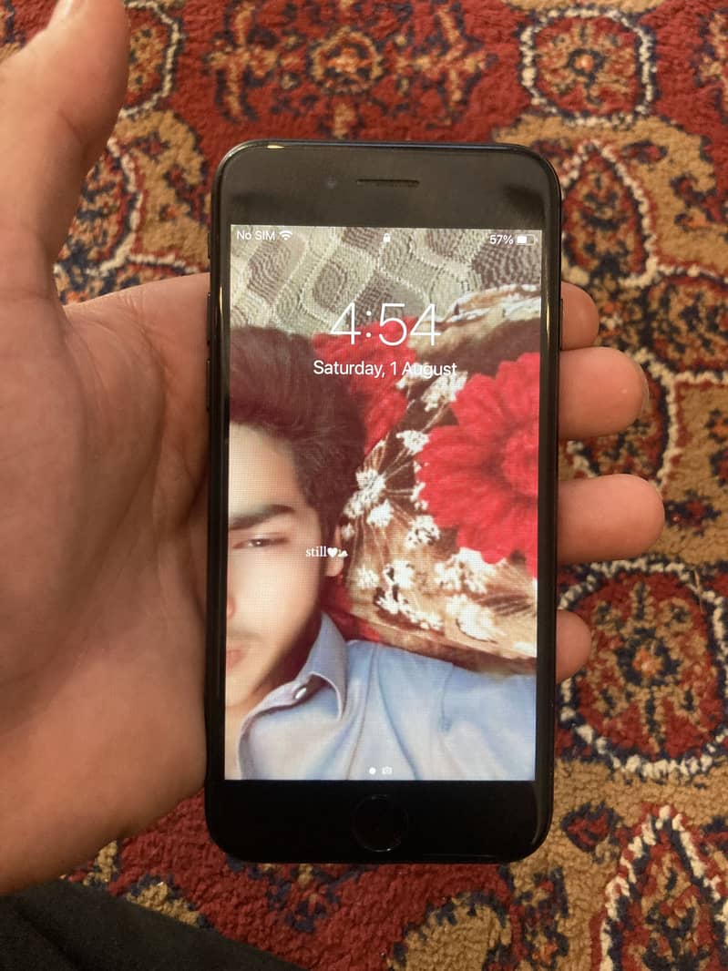 Apple iPhone 7 1