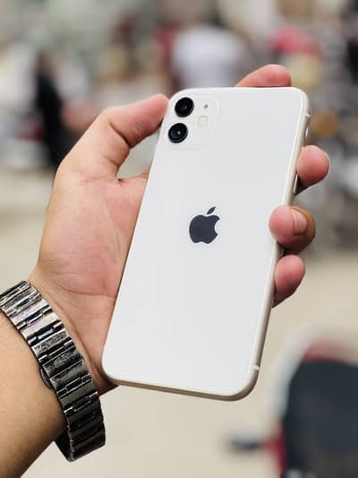 Apple iPhone 11 factory unlock 64gb exchange possible