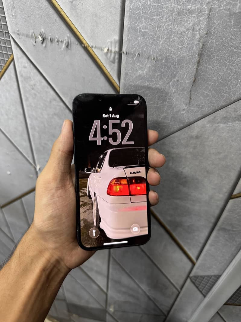 Apple iPhone 13 3