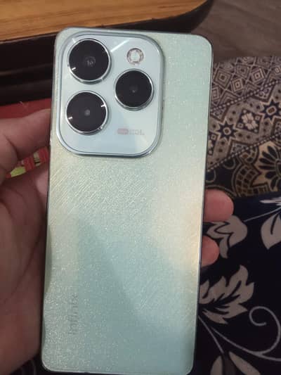 Infinix Hot 40 Pro