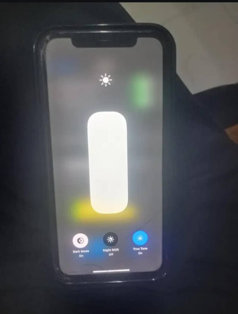 Apple iPhone 11 3