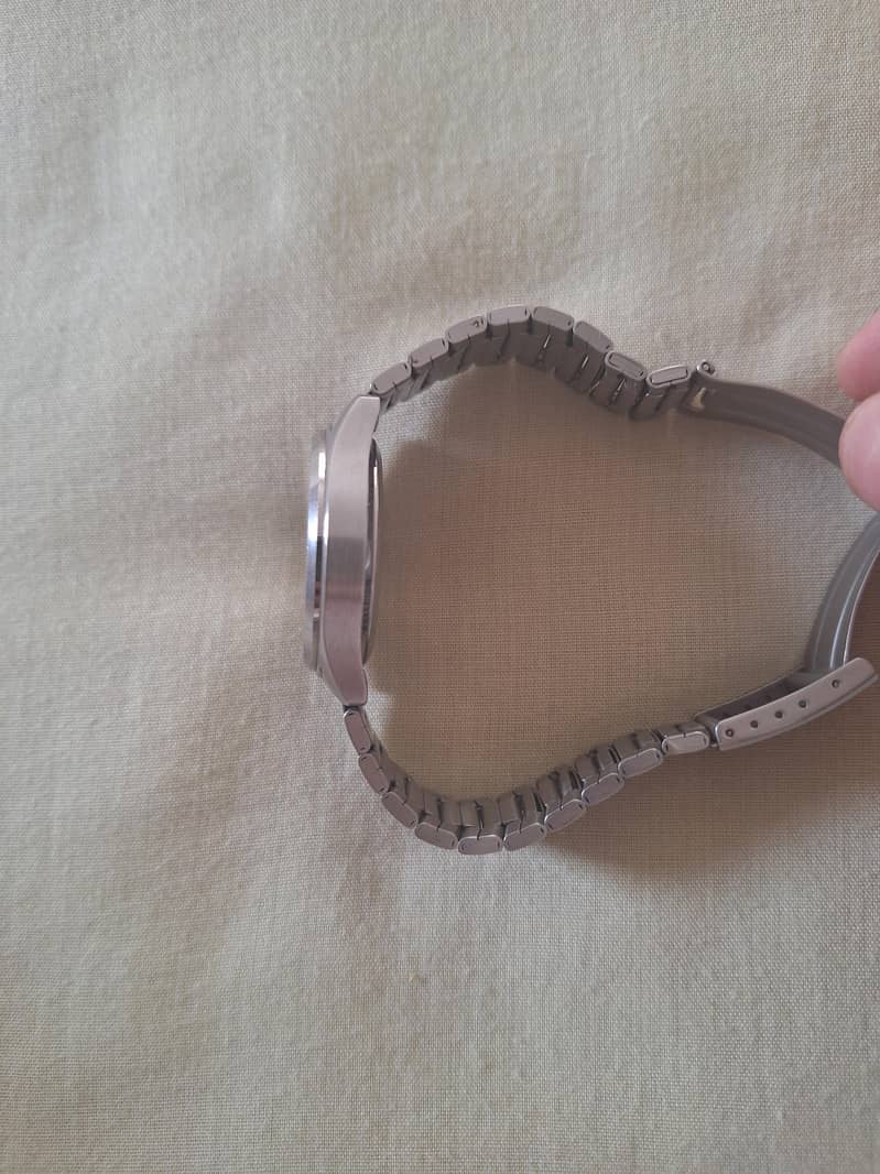 Casio Quartz 4