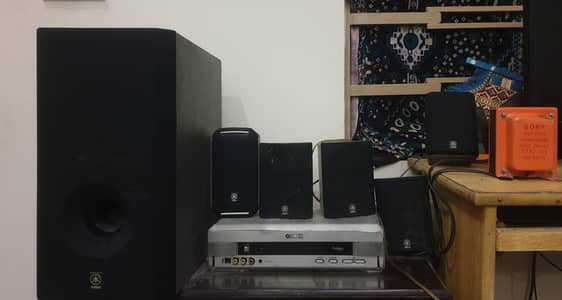 original Yamaha SW-VS10 5.1 Channel Home Theater Surround Sound System