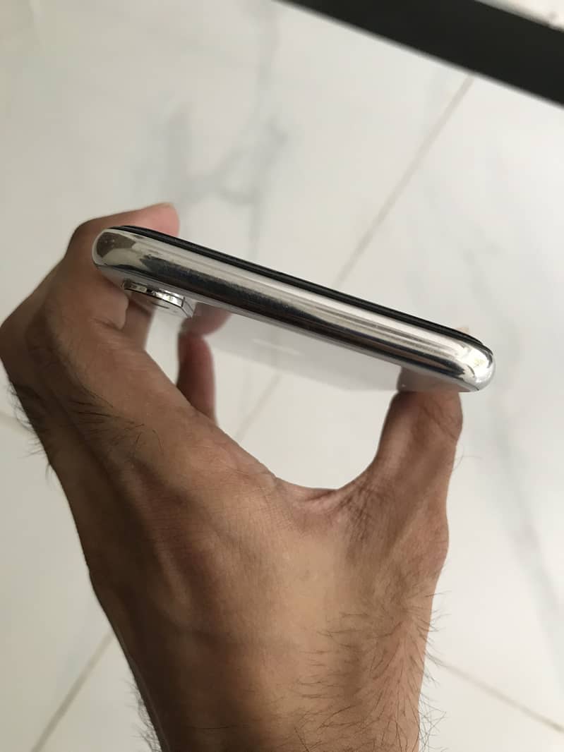 Apple iPhone X 7