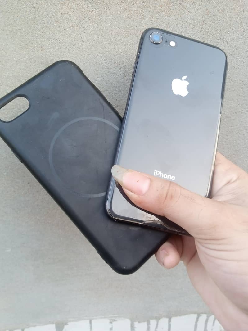 Apple iPhone 8 0