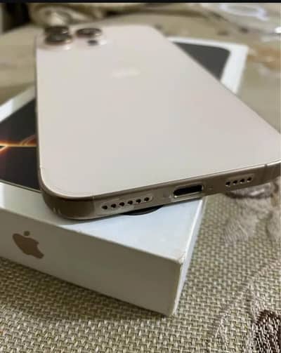 Apple iPhone 16 Pro Max jv 256gb desert