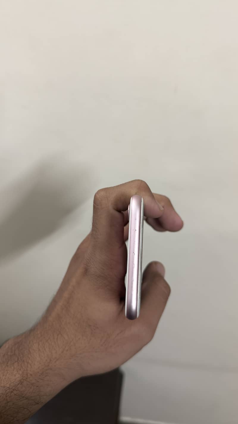 Apple iPhone 7 4