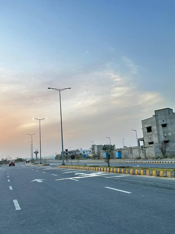 10 Marla Plot 8