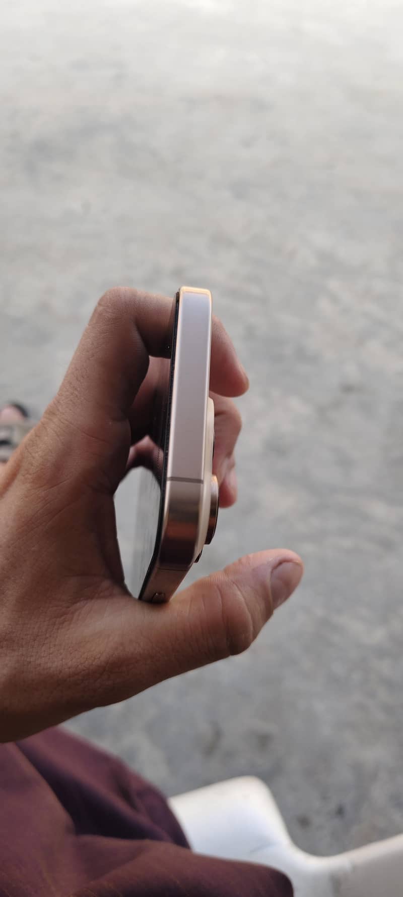 iphone 16 pro 4