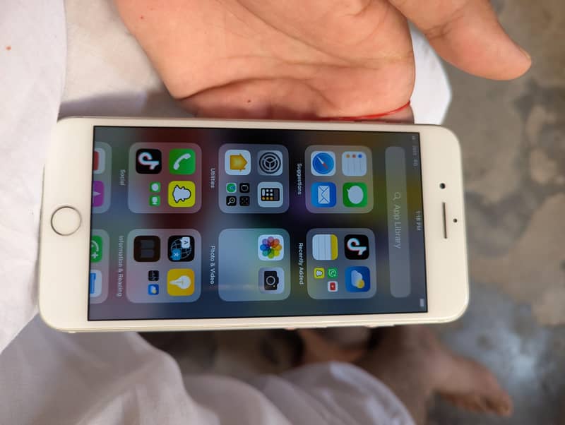 Apple iPhone 7 Plus 1