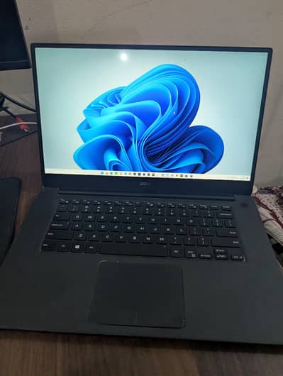 Dell XPS 15 9570 | Intel Core i7-8750H | 32GB RAM | 1TB NVMe | Gaming