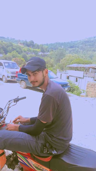Muneeb Aslam