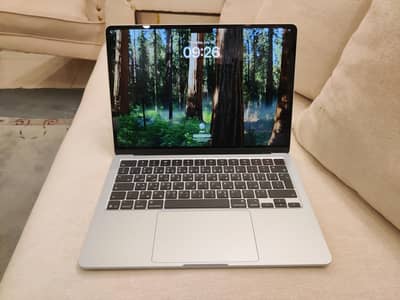 M4 Air MacBook only 04 Cycles, 275k Urgent Sell